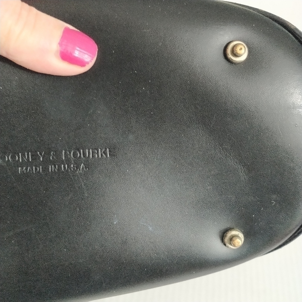 Dooney and Bourke Vintage Cabriolet Bucket Bag Black - Picture 12 of 14